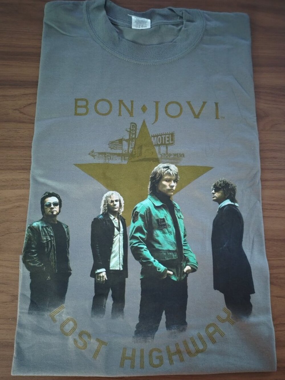 * NEW * Bon Jovi 2007 Lost Highway tour t-shirt